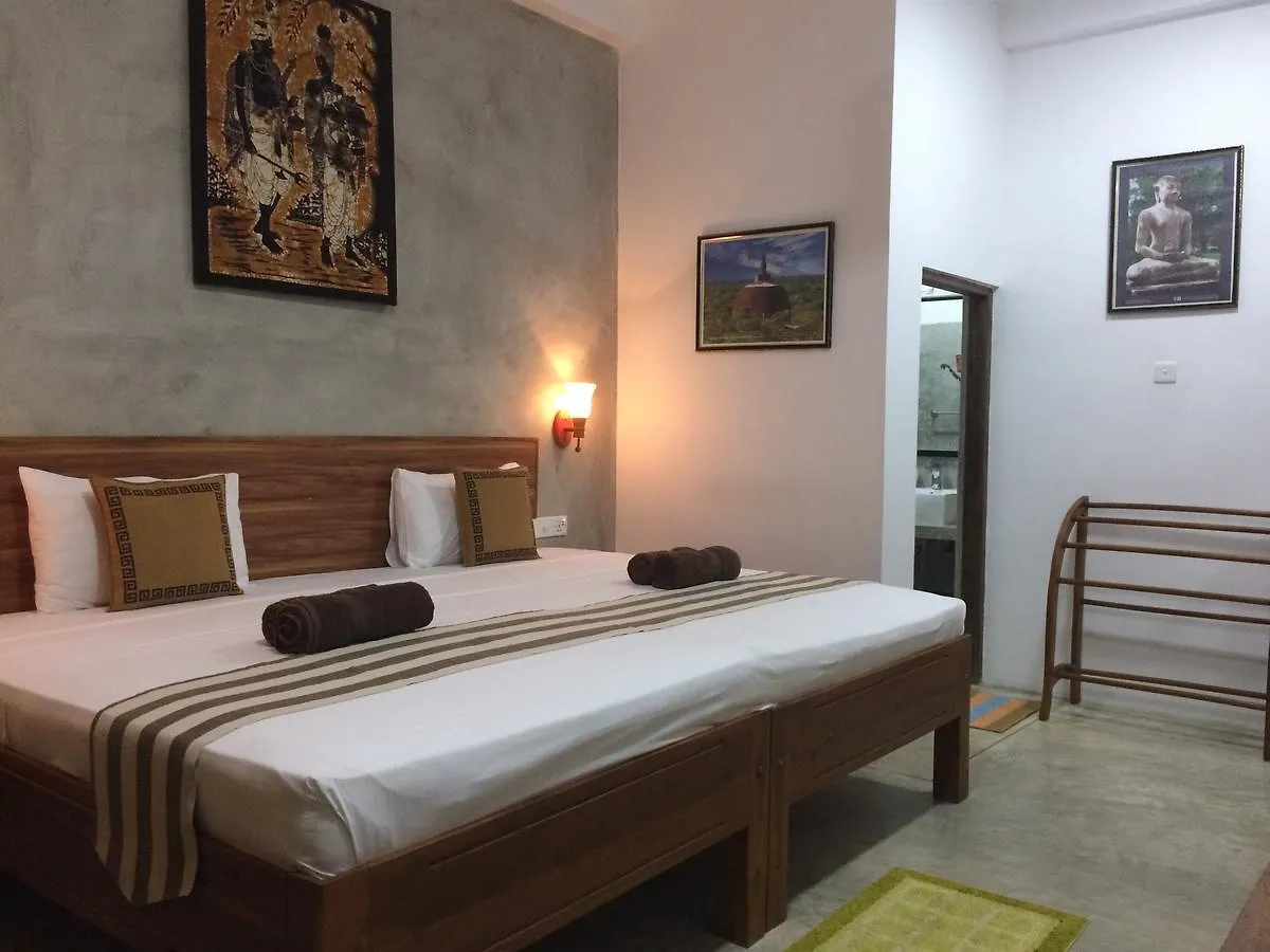 Green Wood Villa Negombo 3*,  Sri Lanka