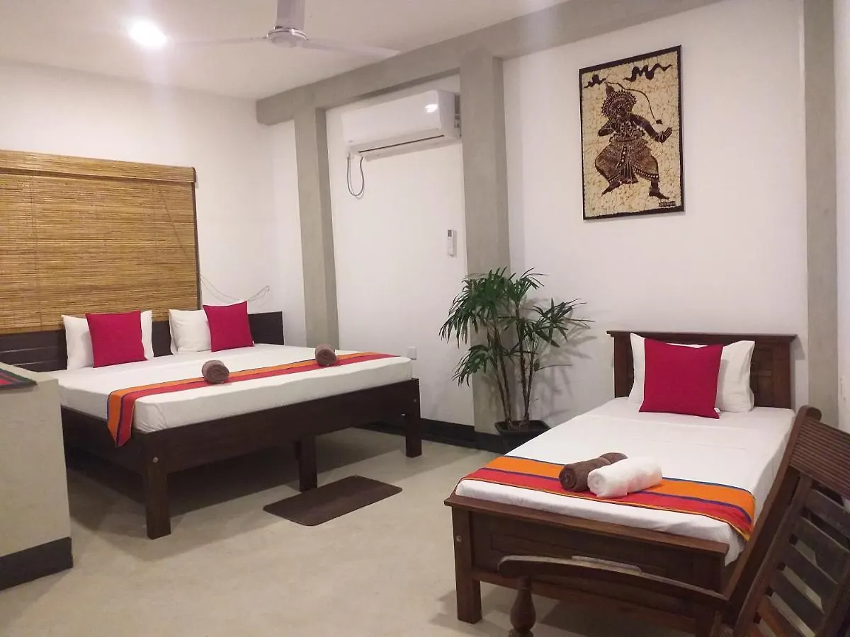 *** Bed & Breakfast Green Wood Villa Negombo Sri Lanka