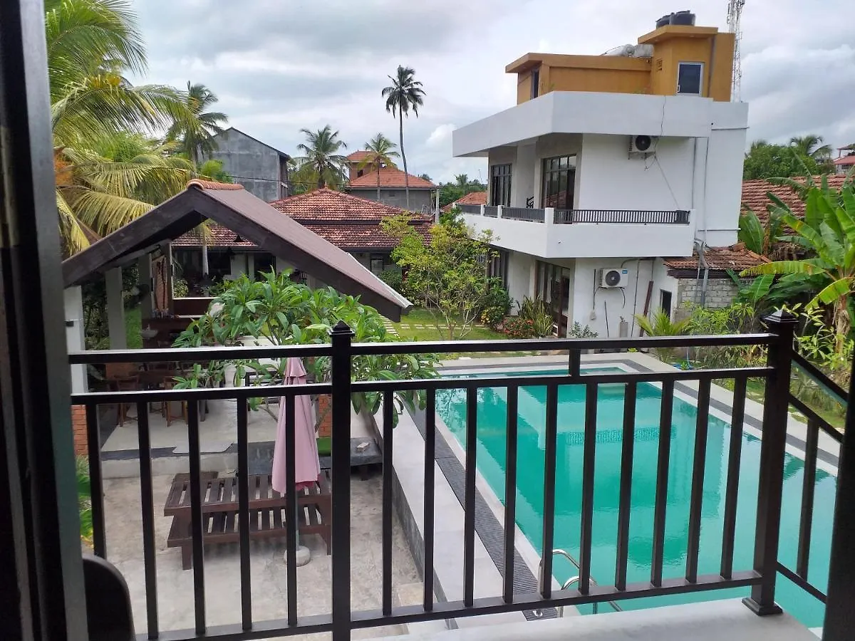 Green Wood Villa Negombo