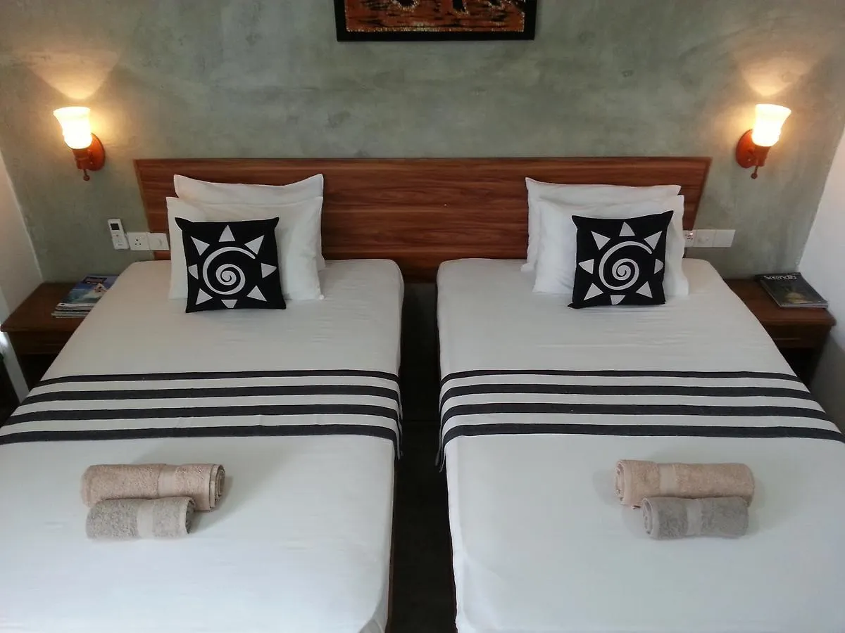 Green Wood Villa Negombo 3*,