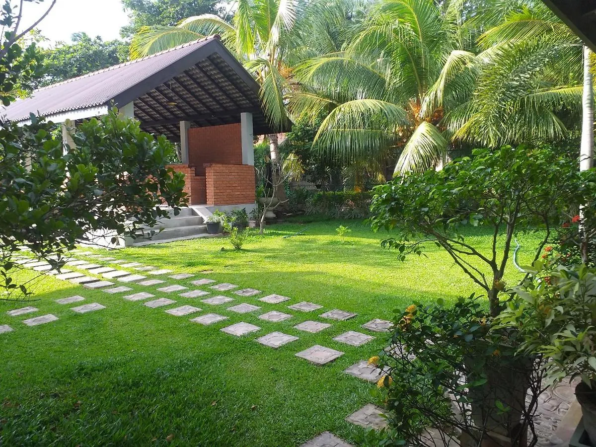 Green Wood Villa Negombo Bed & Breakfast