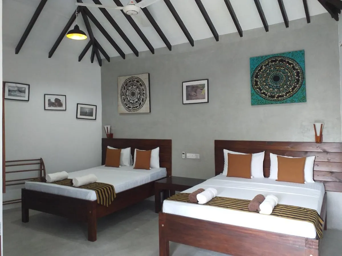 Green Wood Villa Negombo Bed & Breakfast